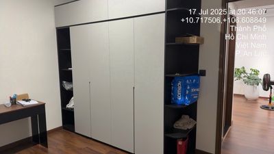 Rent the corner of 80 meters. Two bedrooms. Two toilets.