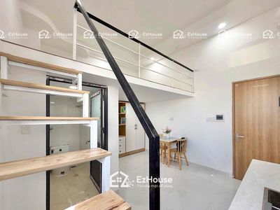 The new service apartment is wide open, open window security, where it's close to huit.