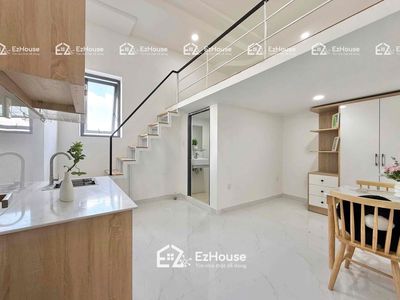 The new service apartment is wide open, open window security, where it's close to huit.