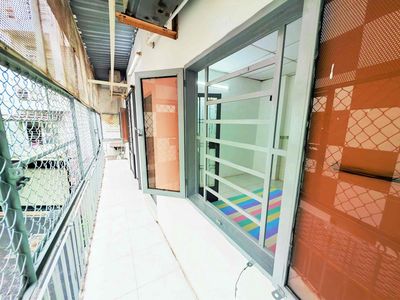 Rent an alley house in front of 38/Hoàng Văn Thụ, old Phú Nhuận