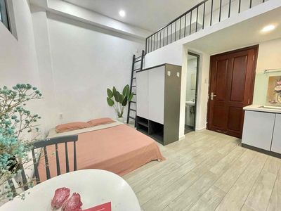 - Lâm Văn Bền, room full of furniture, near the 7th quarter of town.