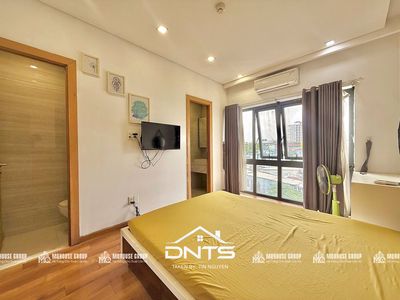The first bedroom is 55 meters. The private washing machine balcony elevator Metro Ben City.