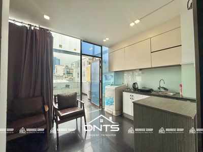 The first bedroom is 55 meters. The private washing machine balcony elevator Metro Ben City.