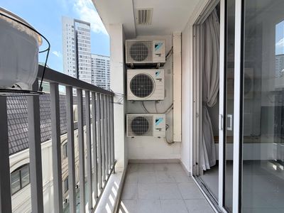 The apartment orchard parkview Hồng Hà is a good price for only 14 million and a half bedrooms.