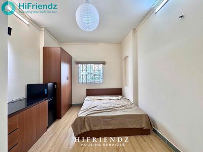 Rent a balcony service apartment - a window near parcmall via District 5
