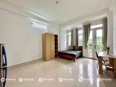 35 M2 balcony full interior student uth gtvt Trần Não