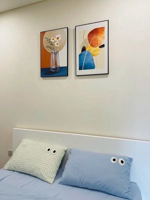 Rent a D.A.'s Bedroom-- Full interior rents 19 million a month.
