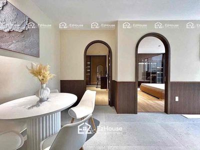 sum up the two bedrooms full of furniture - elevator - balcony - hottest area
