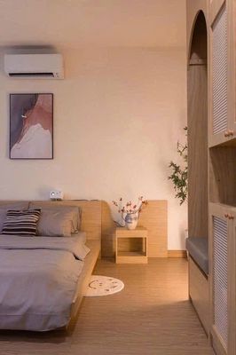 Rent a 35-M2 high-level apartment - a window in an 8-Land park.