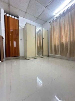 Cách Mạng Tháng 8-3-4-story bedroom.