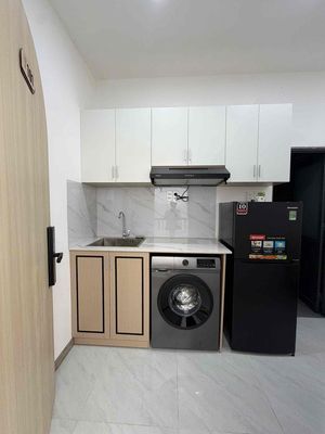 cheap apartment full glass right uth
