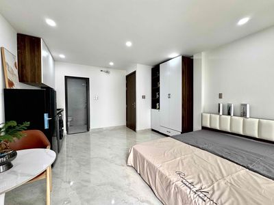 A cheap high apartment - private washing machine - flower village park