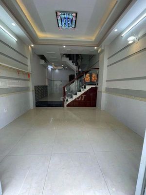 Let's rent Hoàng Hoa Thám carhouse x4 x18 m_TK 3 floors