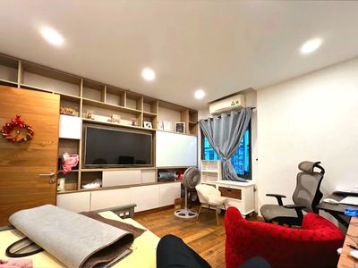 Advanced penhouse right vincom Nguyễn Xí - 180 M2 - 2 bedroom-full interior-bar