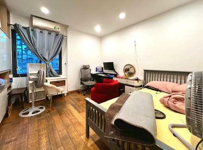 Advanced penhouse right vincom Nguyễn Xí - 180 M2 - 2 bedroom-full interior-bar