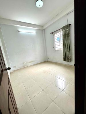 The Phú Nhuận Room is not available.