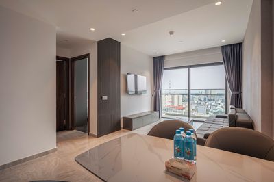 Renting two bedrooms, two with, 90 meters, Lancaster Legacy, Nguyễn Trãi, District 1, hcm