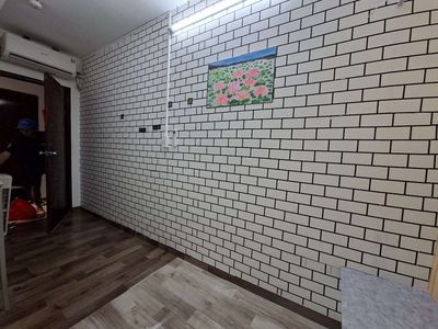 Rent room at 236-0-0-0-0Z0, 2.6 million.