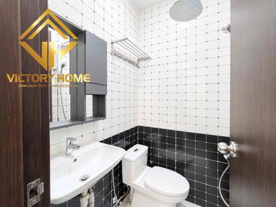 Studio University of Lang, District 1 transfer only from 4 million and 5