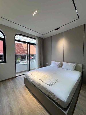 nice room - full interior - open balcony