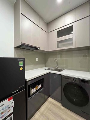 nice room - full interior - open balcony