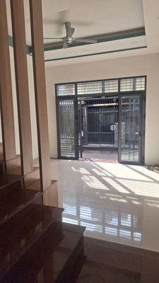 Carwayway, a Huỳnh Tấn Phát, New Saigon, 3 floors, 3 bedrooms, Right