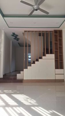 Carwayway, a Huỳnh Tấn Phát, New Saigon, 3 floors, 3 bedrooms, Right