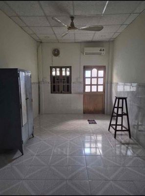 The whole two bedrooms, two toilets, cmt8, 3/10th District.