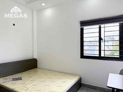 The studio splits the interior near four private colleges.