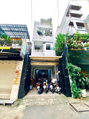 To rent Lê Văn Sỹ - 4 x 20 meters - 2 upstairs - 4 bedroom - 25 million has car yard