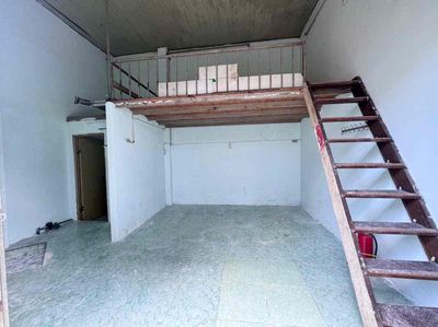 Rent a cash room.