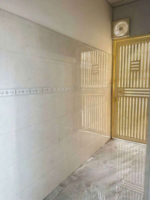 Three bedrooms. Two toilets. Six million. GRI 11. District 3