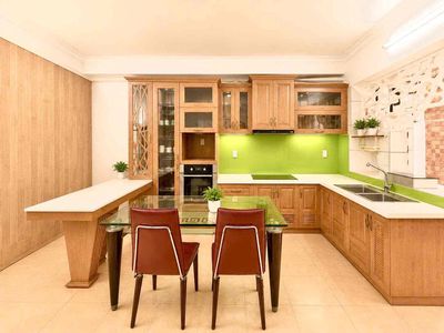Room one, double-col, double sink, oven,... household suits