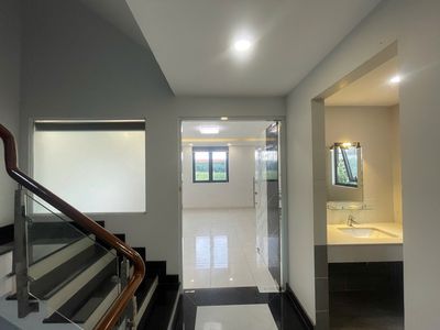 Shields 7 - Vatanabe: 30 m2-Wonder Windows 4 million M.O.