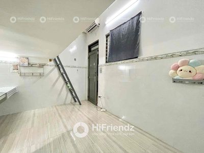 renting rooms cheaply, freely available air conditioning guards