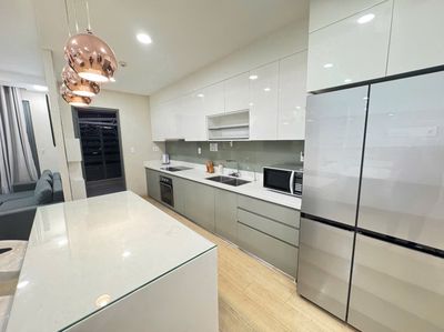 Rent five Gold Sears 3 bedrooms. Two toilets, 23-25 million a month.