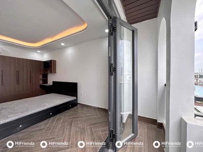 Open the apartment with a taste of luxur full of furniture near the shower
