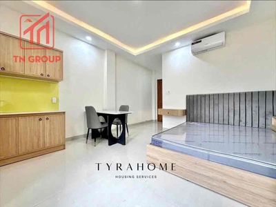 The studio 1st bedroom system is located near the home park.