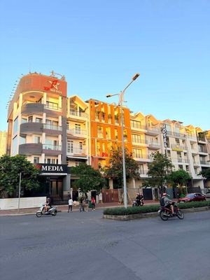 Renting four stories of hislam, Tân Hưng, 7th Street.