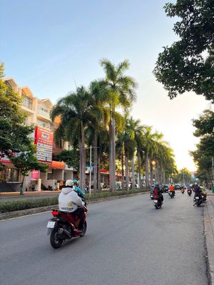 Renting four stories of hislam, Tân Hưng, 7th Street.