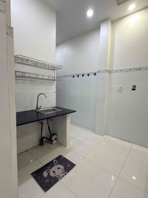 I'll take the girls' room.