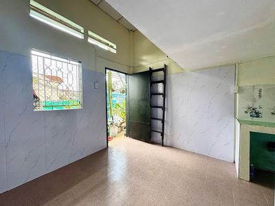 The new room is next to Đào Trinh Nhất near the University of Bank-Enite Time.