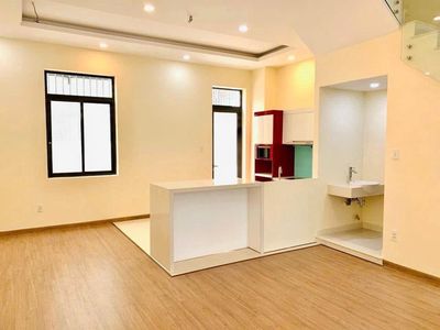 Lakeview City price: 25 million a month! 3rd floor bedroom complete air conditioning, curtains