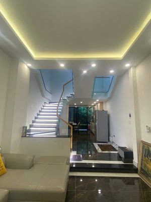 Need to rent a house 32 B Phan Sào Nam-711 Q.Zq1