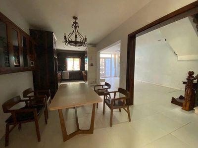 Need to rent the carway Hotel 48/6 A Hồ Biểu Chánh-711 Q.Zq1