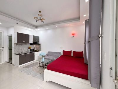 The super cool balcony apartment -- Lê Văn Sỹ next to CoopMart --