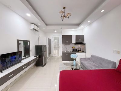 The super cool balcony apartment -- Lê Văn Sỹ next to CoopMart --
