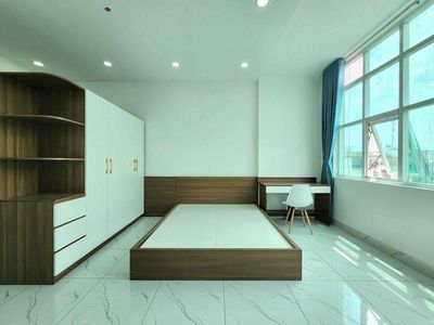Rent a full-in-house kitchen studio with open open windows