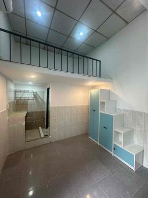 Rooms of High Full Waters