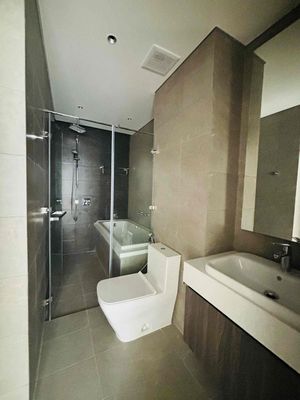 He rented the Diamond Centery two bedrooms.